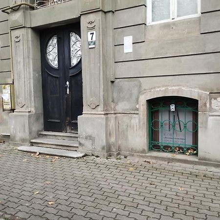 Hostel Antonia Тимишоара Экстерьер фото